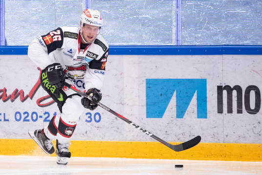 Malmö Redhawks Axel Wemmenborn  i ishockeymatchen i SHL