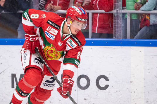 Moras Robin Johansson  i ishockeymatchen i SHL mellan Mora