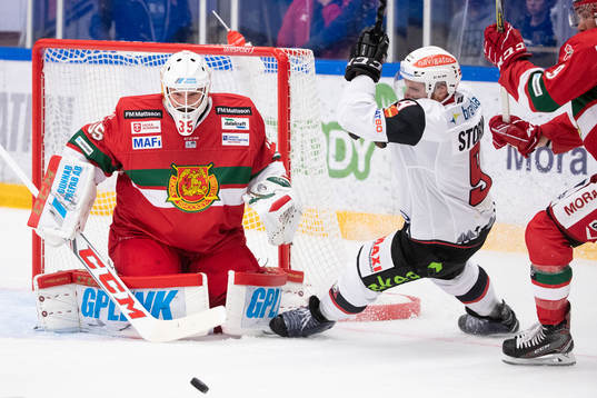 Malmö Redhawks Frederik Storm och Moras Andrew Rowe