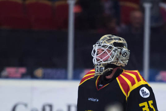 Brynäs målvakt David Rautio deppar