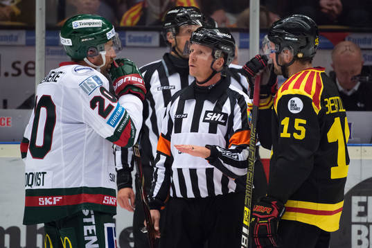 Frölundas Joel Lundqvist och Brynäs Simon Bertilsson