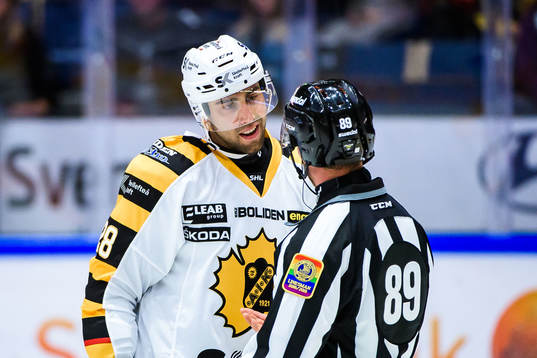 Skellefteås Johan Alm blir utvisad