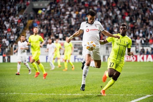 Pepe of Besiktas and Rashad Muhammed of Sarpsborg 08