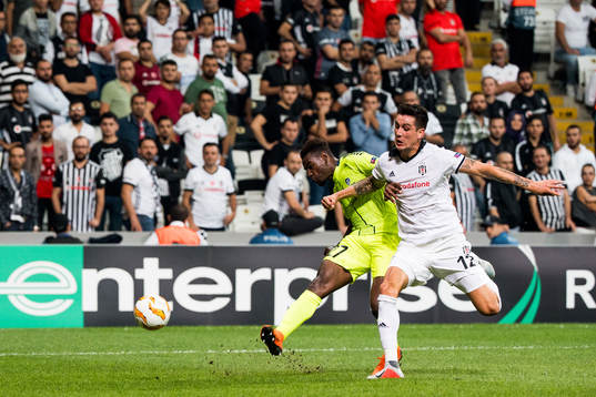 Rashad Muhammed of Sarpsborg 08 and Enzo Roco of Besiktas