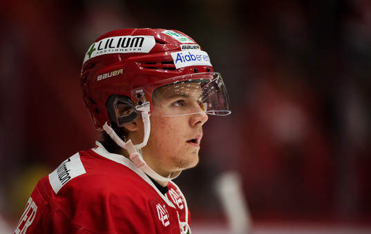 Timrås Filip Hållander