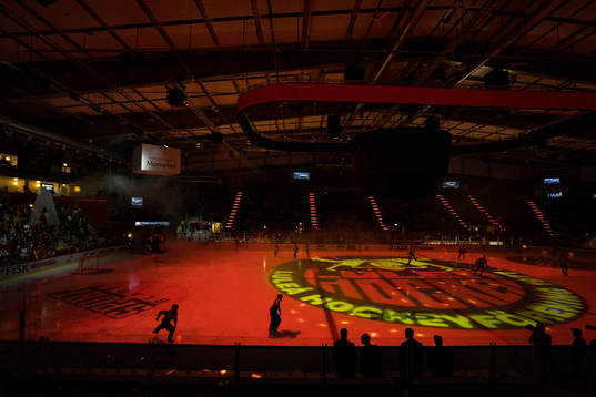 Luleås intro före ishockeymatchen i SHL mellan Luleå och