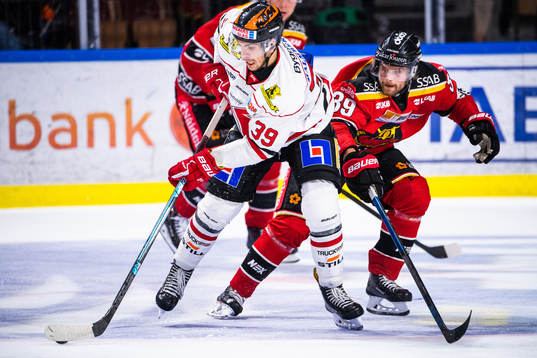 Örebros Jordan Boucher och Luleås Pontus Själin