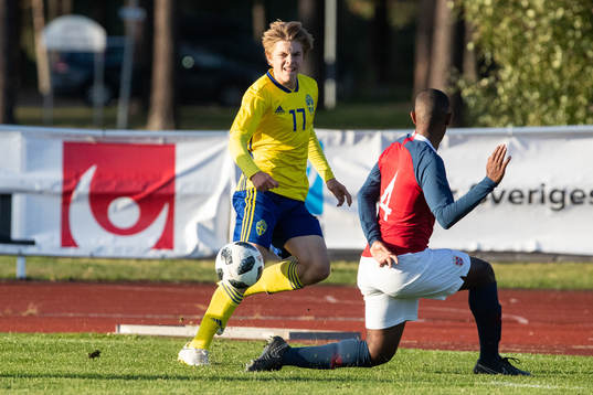 Sveriges Kristoffer Krebs och Norges Daniel Kubrom Hamde i