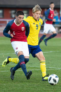 Norges Christof Zafeiris och Sveriges Filip Persson  i