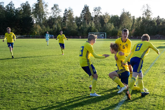 Sveriges Kristoffer Krebs jublar