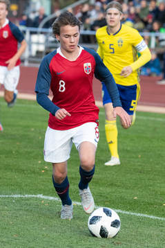 Norges Kristian Malt Arnstad  i landskampen i fotboll