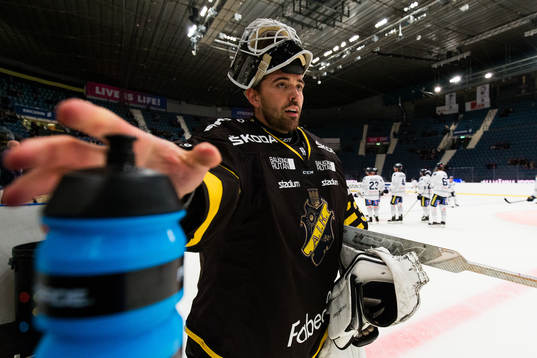 s målvakt Johannes Jönsson