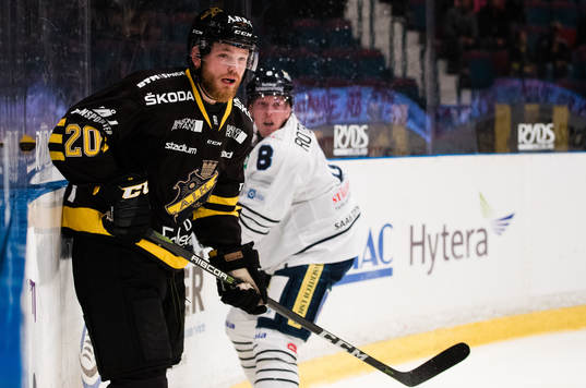 s Sam Marklund och Karlskogas Linus Rotbakken
