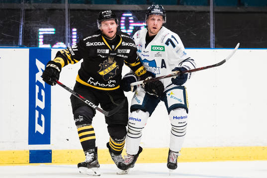 s Andreas Hjelm och Karlskogas Carl Berglund