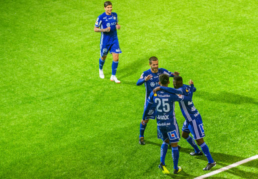 Sundsvalls Maic Sema blir omkramad