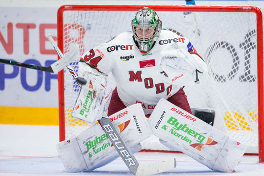 Modos målvakt Erik Hanses