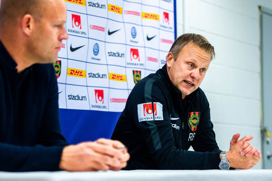 Sundsvalls tränare Joel Cedergren och Brommapojkarnas