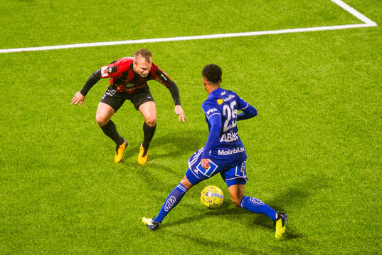 Brommapojkarnas Christopher Brandeborn och Sundsvalls