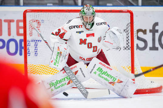Modos målvakt Erik Hanses