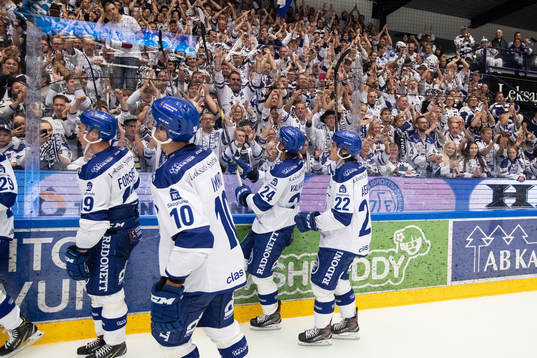 Leksands spelarna jublar