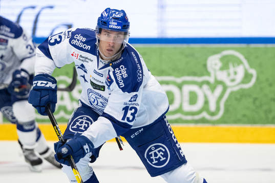 Leksands Jon Knuts  i ishockeymatchen i Hockeyallsvenskan