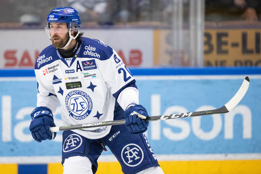 Leksands Mattias Karlsson  i ishockeymatchen i