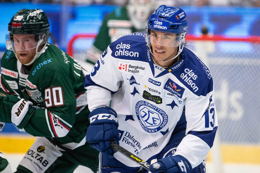 Leksands Jon Knuts  i ishockeymatchen i Hockeyallsvenskan