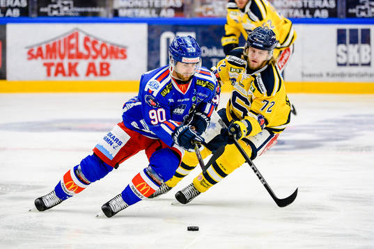 Oskarshamns Alex Hutchings och Södertäljes Nicolai Meyer