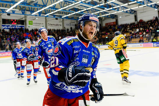 Oskarshamns Victor Öhman jublar