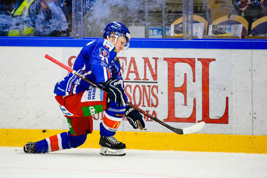 Oskarshamns Filip Sveningsson jublar