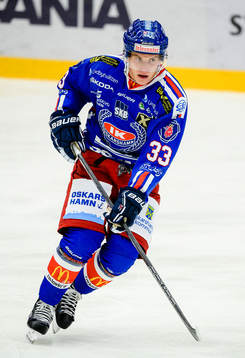 Oskarshamns Filiph Engsundunder ishockeymatchen i
