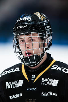 s Philip Broberg