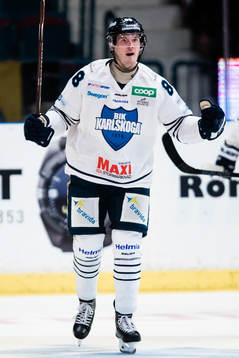 Karlskogas Jonatan Harju jublar