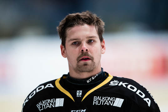 s David Berg innan ishockeymatchen i Hockeyallsvenskan