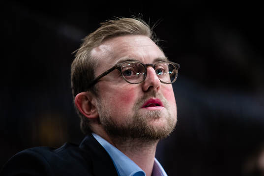 s assisterande tränare Jeff Jakobs
