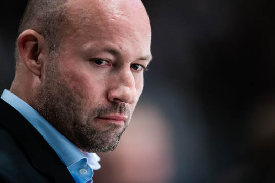 s assisterande tränare Peter Nylander