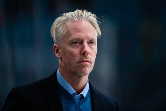 Karlskogas assisterande tränare Johan Schoultz innan
