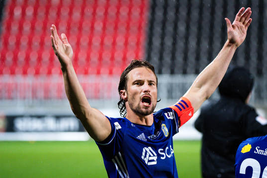 Sundsvalls Linus Hallenius jublar