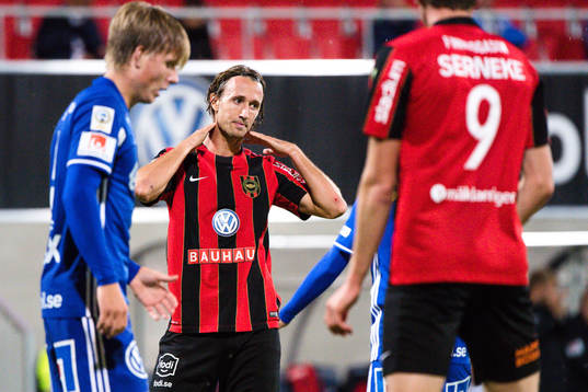 Brommapojkarnas Philip Hellqvist  deppar
