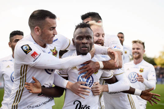 Östersunds Samuel Laryea Mensiro jublar