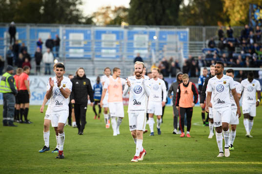 Östersunds spelare tackar publiken
