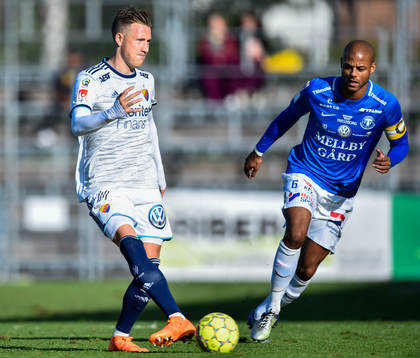 Djurgårdens Fredrik Ulvestad och Trelleborgs Salif Camara