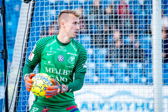 Trelleborgs målvakt Dennis Petersson