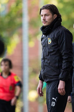 Hammarbys tränare Isak Dahlin