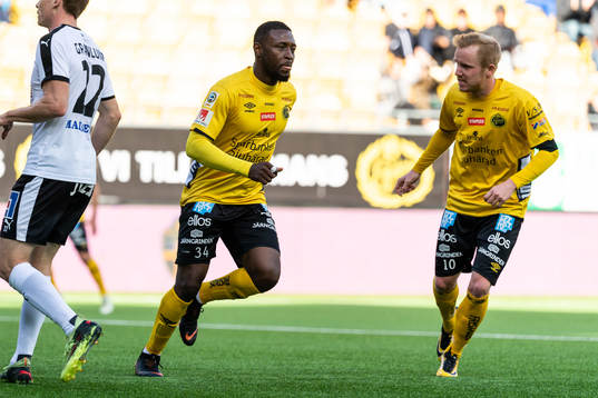 Elfsborgs Chinedu Obasi jublar