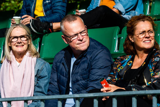 Sveriges förbundskapten Jannes Andersson på läktaren