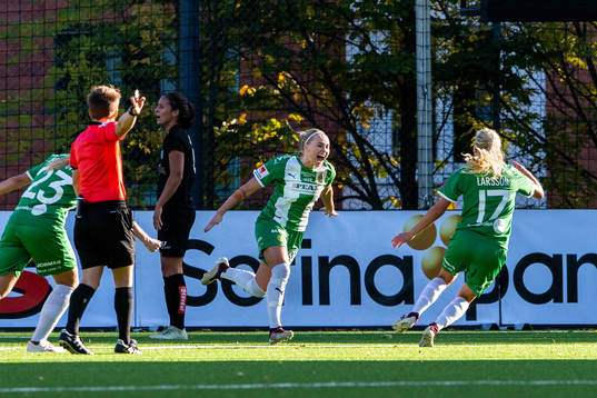 Hammarbys Emma Jansson jublar