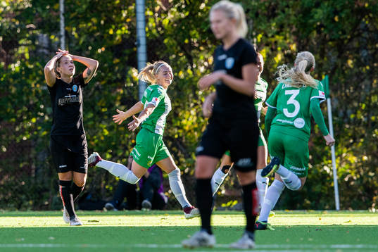 Hammarbys Emma Jansson jublar