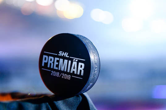 Matchpuck före ishockeymatchen i SHL mellan Växjö och