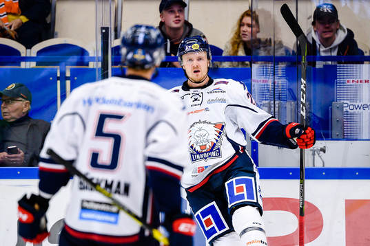 Linköpings Nick Sörenssen jublar